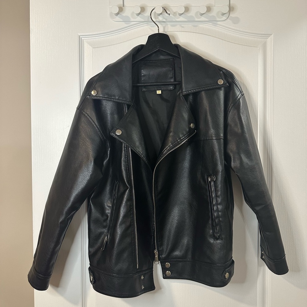 Oversize faux leather jacket black